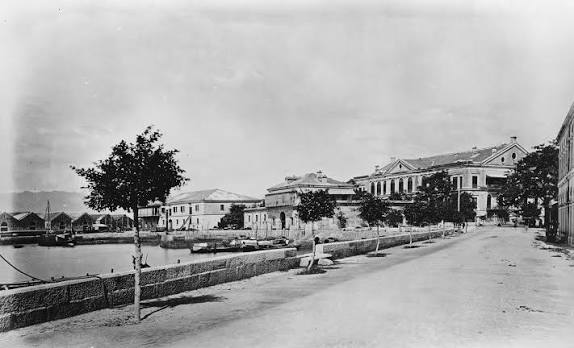 History in Pictures - Birth and Early Growth of the City