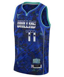 Luka doncic se ha convertido en el primer nombre propio de los juegos de tokio después de su espectacular exhibición en su estreno olímpico ante argentina. Nike Herren Basketball Trikot Nba Luka Doncic Select Series Kaufen Engelhorn