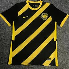 Dinding bahagian dalam rumahnya dicat dengan warna biru laut. Jual Produk Jersey Baju Bola Malaysia Termurah Dan Terlengkap Juli 2021 Bukalapak