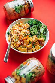 Vegetarian Stir Fry Meal Prep W Cauliflour Fried Rice Live Eat Learn Recipe Vegetarian Recipes Low Carb Vegetarian Recipes Stir Fry Recipes