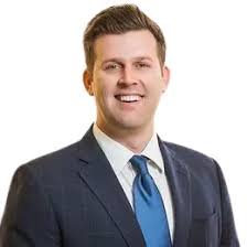 Peter Petrakis Acquires Retail Property On Skyline