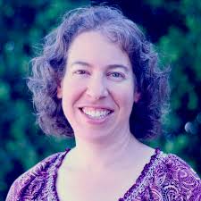 Maureen Berger's Instagram, Twitter & Facebook