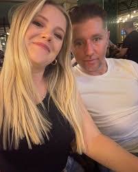 Michelle Awe's Instagram, Twitter & Facebook