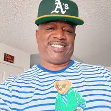 Dang y'all all over the web like a tarantula 🤦🏾‍♂️😂🤣😭🤷🏾‍♂️  @hahadavis @mojobrookzz