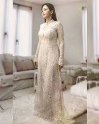 Maybe you would like to learn more about one of these? Maia Estianty Irwan Mussry Di Instagram Fitting Day A Week Ago Cr Olive And Her Narcissbandit Maia Wedding Dresses Dresses Wedding Dresses Lace