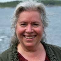 Kim Farrar's Instagram, Twitter & Facebook