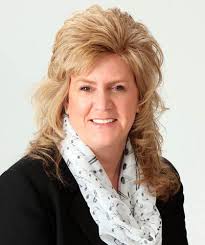 Five compete to be queen of the 21st annual Mardi Gras ball