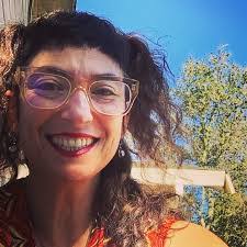 Dara Ackerman's Instagram, Twitter & Facebook