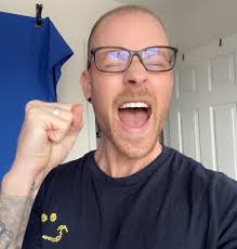 The face you make when you land your first speaking role in a movie! 🤩🤩🤩  I am beyond grateful for the opportunity