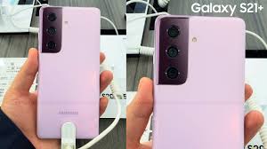 Finally we meet the phantom pink galaxy s21, which has the same gold camera bump as the violet model, though with a quick glance it might look different (due to the different backs, it's a bit of an optical illusion). Samsung Galaxy S21 Here It Comes Youtube