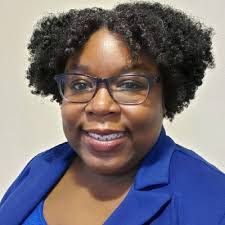 Laurie Capps's Instagram, Twitter & Facebook