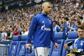 Taucht ein in die welt der königsblauen und bekommt exklusive einbl. Tmyijkiob Rwjm