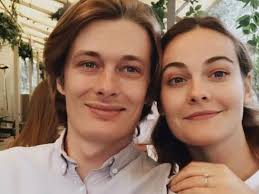 Coronavirus international travel update: No way home for stranded Aussies  with unrecognised COVID-19 vaccines, 'I wish the TGA would just accept  Sputnik vaccines'