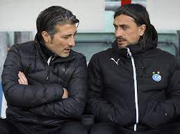 He was a member of the swiss national team for eleven years. Liga Bestatigt Sperren Gegen Murat Und Hakan Yakin