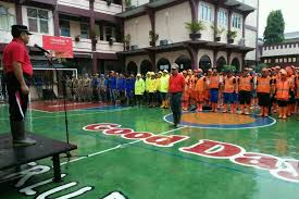 Cipinang muara i, rt.12/rw.2, pd. Walikota Pimpin Akmp Di Kelurahan Makasar