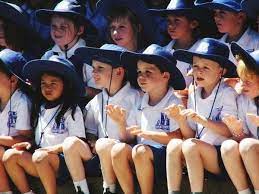 These Photos Show What It Looks Like To Dress For School Around The World Schools Around The World School Uniform Around The Worlds