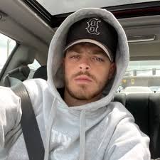 Dan Munch (@ThatKidMunch)