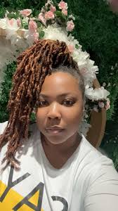 Stopped coloring my hair 2 years ago. Happy with the natural grey color👍