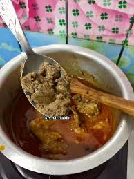 Klik di sini jika ingin melihat gulai kuning nasi berlauk dengan ikan kering. Resipi Gulai Ayam Nasi Berlauk Kelantan Yang Sedap Mudah Patut Cuba