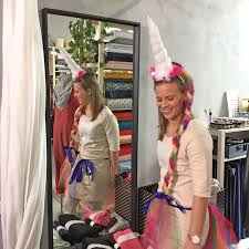Obwohl es so last minute ist, ist dieses kostüm sicher einzigartig. Diy Last Minute Kostume Einhorn Hai Oder Ananas Fur Logo