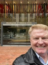 Julia Colen's Instagram, Twitter & Facebook