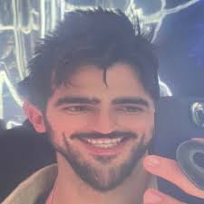 Rafaela Reyes (@rafareyesv1)