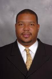 Aaron Kinchen's Instagram, Twitter & Facebook