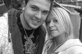 Mandi Carr's Instagram, Twitter & Facebook