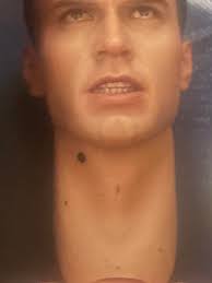 Is it possible to remove these stains? : r/hottoys