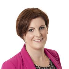 Stream Sandra Hennessy music