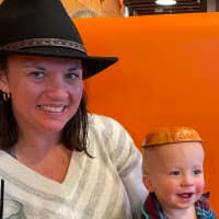 Aida Valera's Instagram, Twitter & Facebook