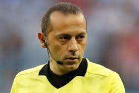 Cüneyt çakır maaşı ne kadar ? Refereeing World Cakir From Striker To Referee