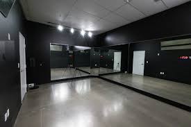 Posing Room - Dragons Lair Gym - Las Vegas, NV