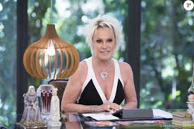 Em entrevista à revista caras, a apresentadora do mais você desabafou sobre ser noiva com sua idade e rasgou seda para o amado. Ana Maria Braga Se Irritou Com Noticia Que Teria Apenas Mais Tres Anos De Vida Purepeople