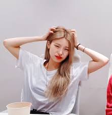 Find and save saja memes | from instagram, facebook, tumblr, twitter & more. Yeji Itzy Memes In 2021 Itzy Meme Faces Memes