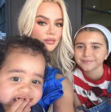 Bruce Silverstein hevder Kourtney Kardashian løy om fest-tillatelse