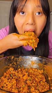 Jenna Merchant's Instagram, Twitter & Facebook