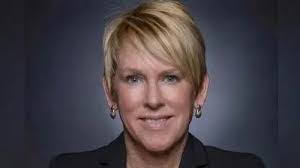 Jeanette Kunz's Instagram, Twitter & Facebook