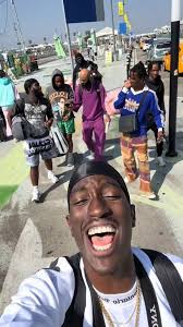 WHEN YOU TAKE A TRIP WITH THE GUYS😂✈️ LA WE OUTSIDEE WTW? @Richchino  @Trippy Montana @Booka Banks @SKIFAVELZ #fyp #hollitv #la #likkledon #julio 