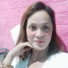 Deborah Garrow's Instagram, Twitter & Facebook