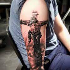 Some refer to revelation 19:16 as an example of jesus possibly having a tattoo on his. Pin On Tattoo Men Design Ideas