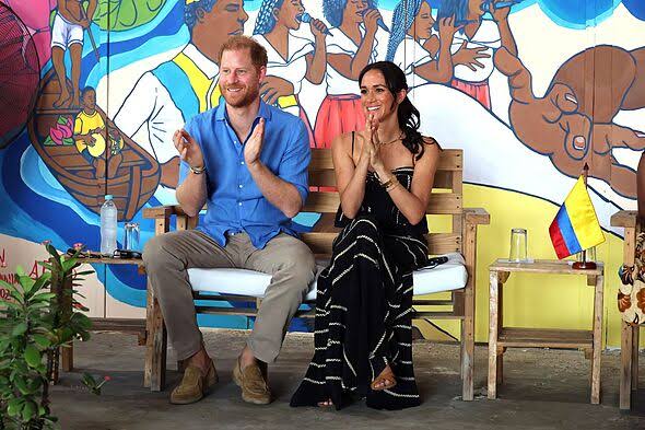 Meghan Markle savaged by 'furious' Cotswolds locals as they rage at  'annoying' Duchess | Royal | News | Express.co.uk