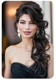 Who can do fantastic highlights in short brown hair in Port Townsend?