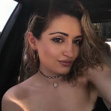 Ani Caribbean's Instagram, Twitter & Facebook