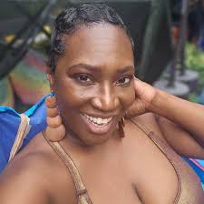 I dont see any old jeeps do we count 😒