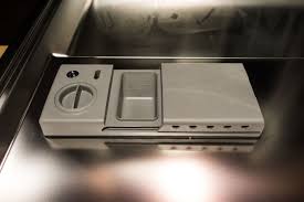 Learn how easy it is to refill rinse aid for your bosch dishwasher. Eco Friendly Alternatives To Rinse Aid And Tips For Drying Dishes Reviewed