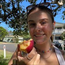 claudia holmes ☆ (claudia_holmes)