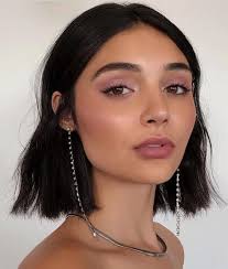 See more ideas about eyebrows, eye makeup, makeup. Jewellery Makeup Look Eyeshadow Natural Summer Makeup Look Short Bob Dark Hair Eyebrow