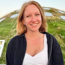 Jenna Wells (@JennaLWells)