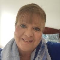 Donna Maler's Instagram, Twitter & Facebook